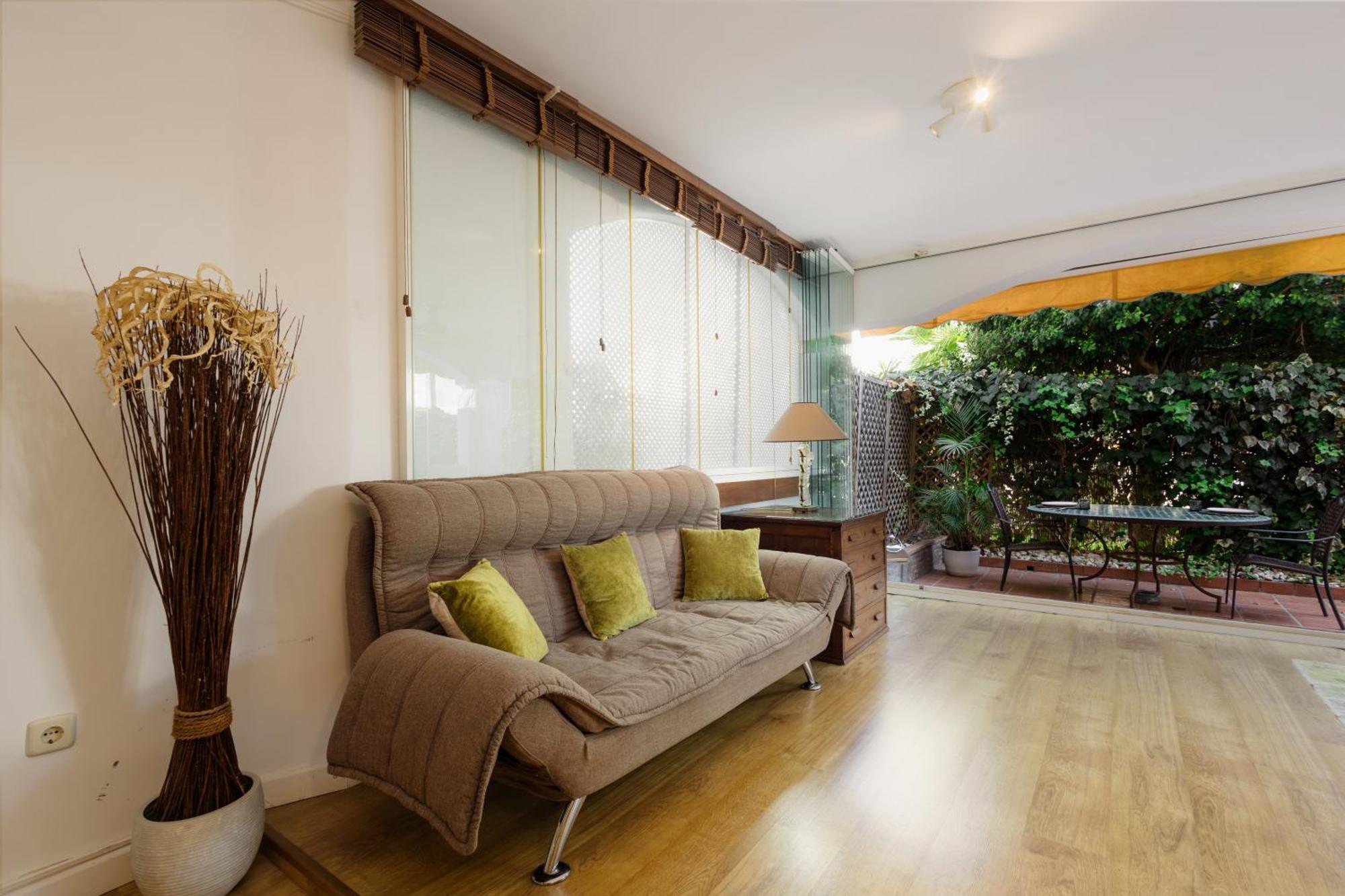Ground Floor Holiday Apartment With Terrace And Pool In Puerto Banus, Marbella Bagian luar foto