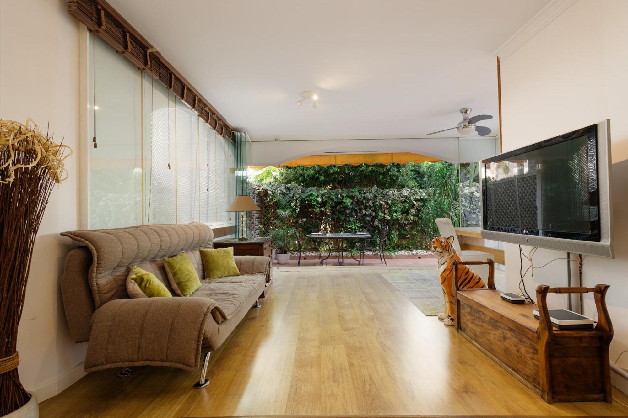 Ground Floor Holiday Apartment With Terrace And Pool In Puerto Banus, Marbella Bagian luar foto